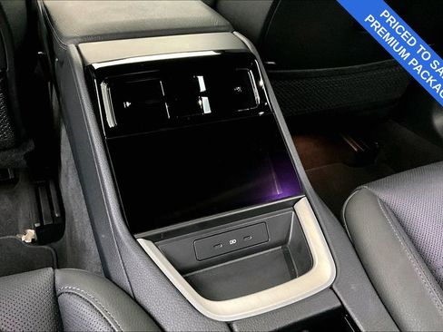 Used 2025 Porsche Panamera 4 w/ Premium Package image 31