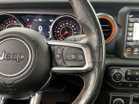 Used 2020 Jeep Gladiator Mojave image 23