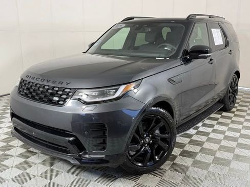 Certified 2025 Land Rover Discovery Dynamic SE image 1