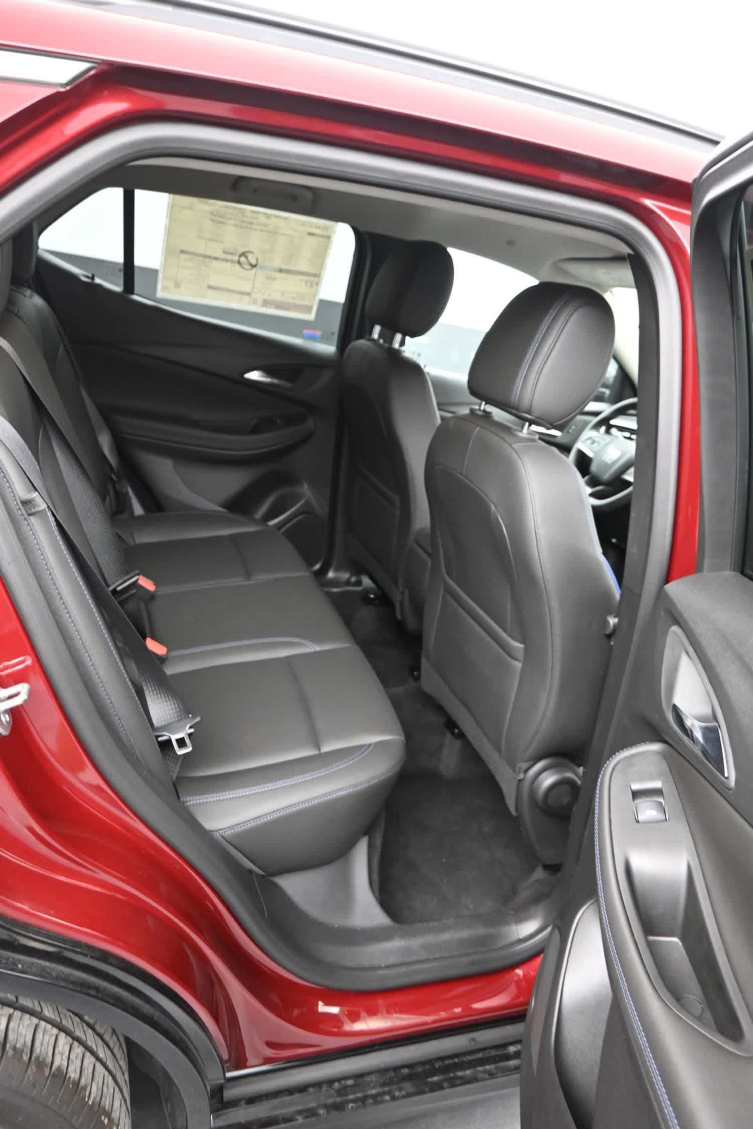 Used 2025 Buick Encore GX Sport Touring w/ Advanced Technology Package AWD/4WD image 12
