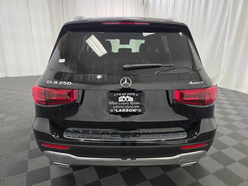 Certified 2025 Mercedes-Benz GLB 250 4MATIC image 5