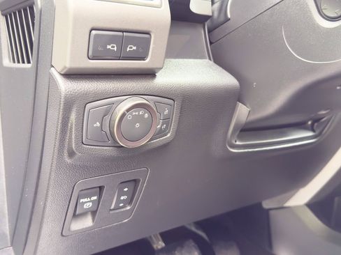 Used 2020 Ford F150 Raptor w/ Equipment Group 802A Luxury image 13