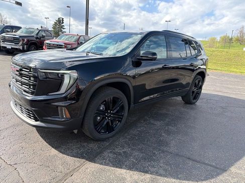 Certified 2025 GMC Acadia Elevation w/ Elevation Premium Package AWD/4WD image 7