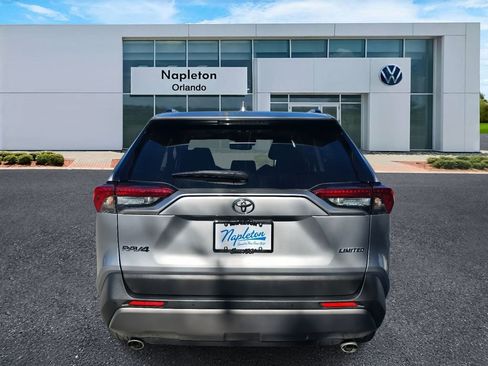 Used 2021 Toyota RAV4 Limited image 5