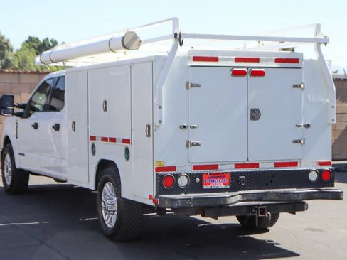 Used 2018 Ford F350 XLT RWD image 6