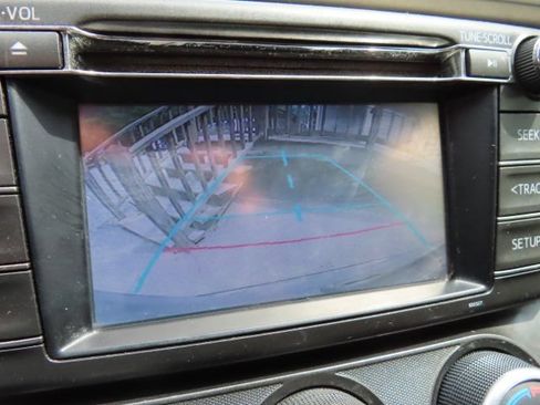 Used 2014 Toyota RAV4 LE FWD image 22