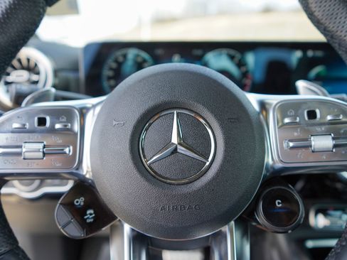 Used 2022 Mercedes-Benz CLA 35 AMG 4MATIC image 11