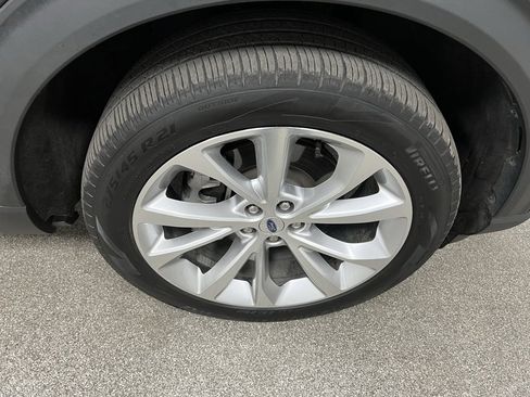 Used 2022 Ford Explorer Platinum w/ Equipment Group 601A image 21