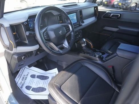 Used 2021 Ford Bronco Badlands w/ Sasquatch Package image 8