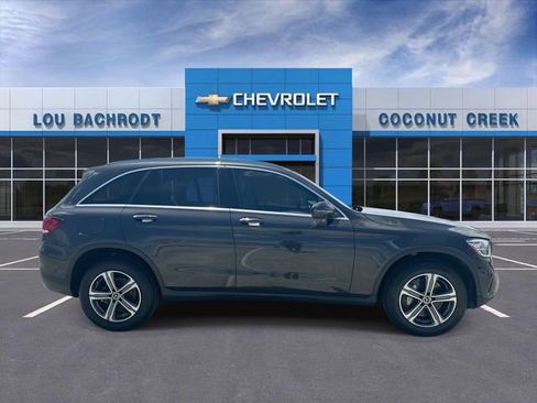 Used 2022 Mercedes-Benz GLC 300 image 9
