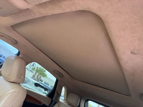 Used 2017 Cadillac XT5 Platinum image 25