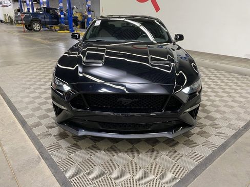 Used 2020 Ford Mustang GT image 3