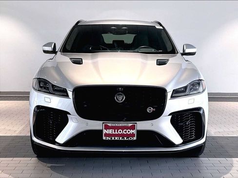 Used 2023 Jaguar F-PACE SVR AWD/4WD image 13