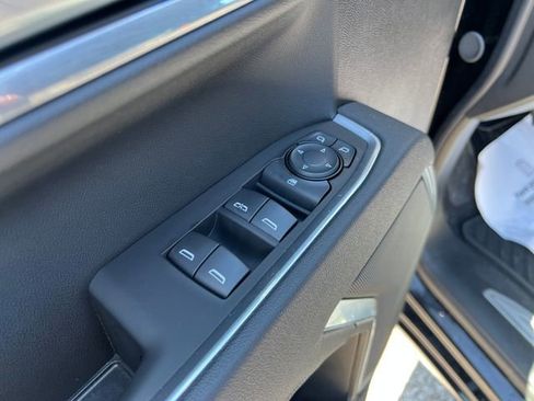 Used 2026 Chevrolet Silverado 1500 LT AWD/4WD image 13
