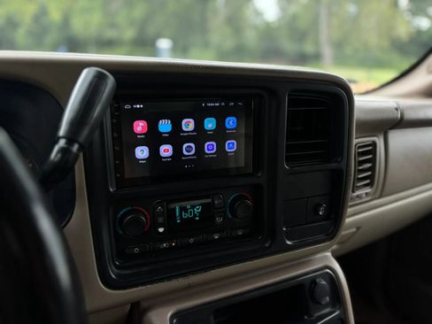 Used 2006 Chevrolet Tahoe Z71 w/ Z71 Preferred Equipment Group AWD/4WD image 19