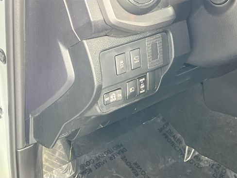 Used 2021 Toyota Tacoma TRD Pro AWD/4WD image 10