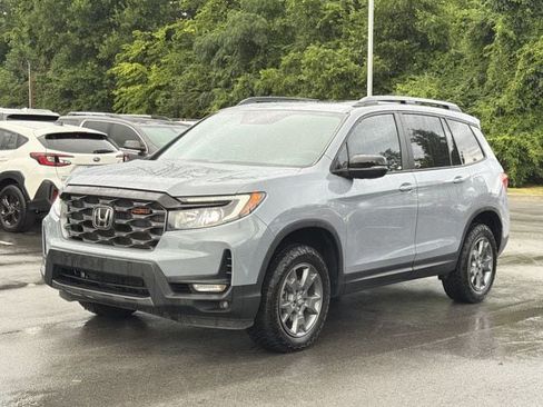 Used 2025 Honda Passport TrailSport image 7