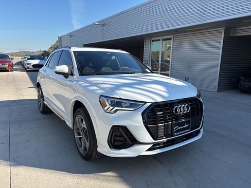 New 2025 Audi Q3 2.0T Premium image 3