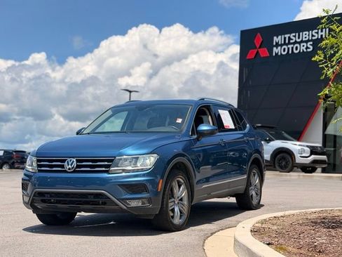 Used 2020 Volkswagen Tiguan SEL FWD image 8