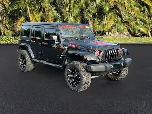 Used 2018 Jeep Wrangler Unlimited Sahara image 4