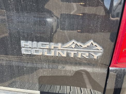 Used 2020 Chevrolet Silverado 1500 High Country w/ Technology Package image 7