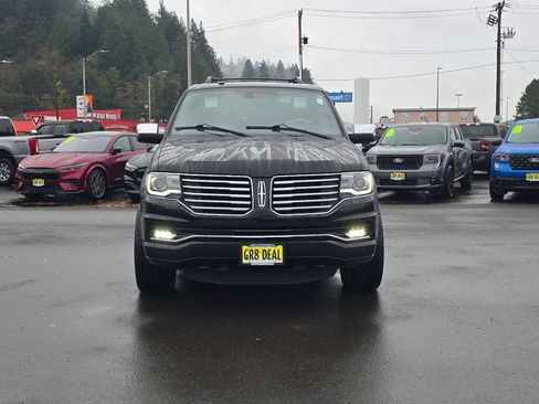 Used 2016 Lincoln Navigator L Select image 3
