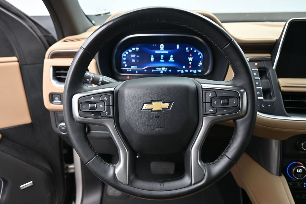 Used 2024 Chevrolet Suburban Premier RWD image 13