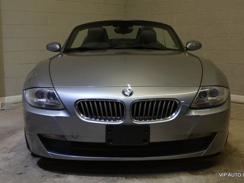 Used 2006 BMW Z4 3.0si image 10