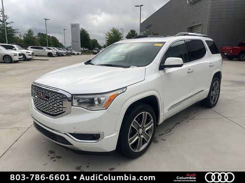 Used 2019 GMC Acadia Denali w/ Technology Package FWD image 2