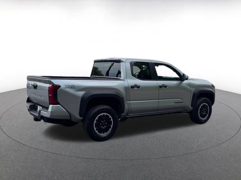 Used 2025 Toyota Tacoma TRD Off-Road AWD/4WD image 15