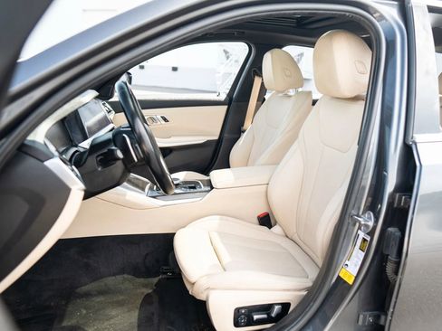 Used 2020 BMW 330i Sedan w/ Convenience Package image 27