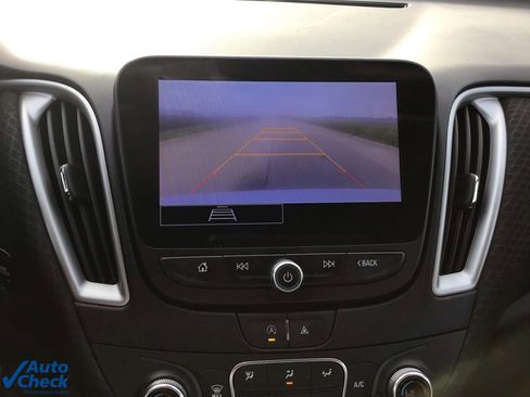 Used 2023 Chevrolet Malibu LT image 42