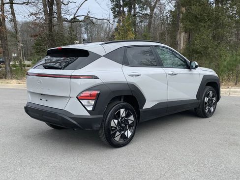 Used 2025 Hyundai Kona SEL image 7