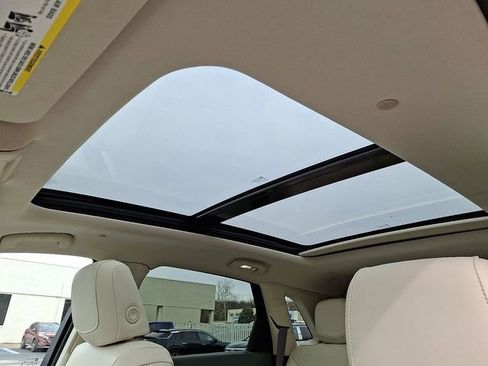 Certified 2024 Cadillac XT5 Premium Luxury image 17