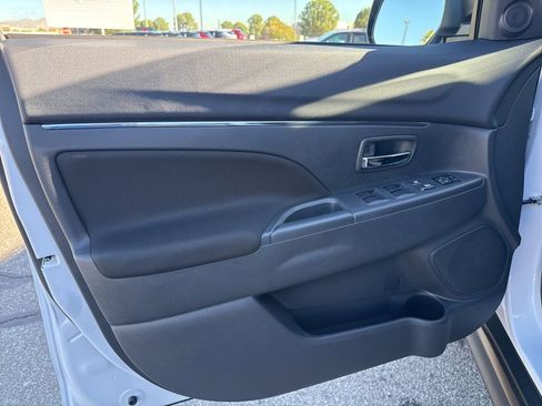 New 2026 Mitsubishi Outlander Sport ES image 27