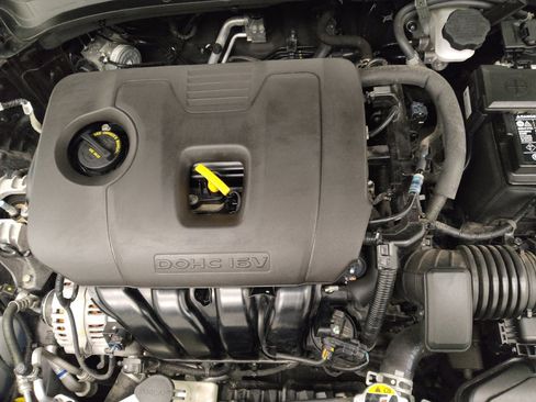 Used 2022 Kia Forte LXS image 30