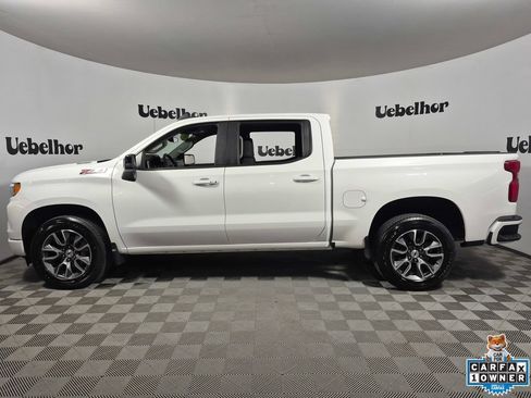 Used 2023 Chevrolet Silverado 1500 RST w/ Z71 Off-Road Package AWD/4WD image 4