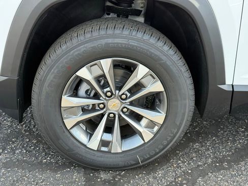 New 2026 Chevrolet Equinox LT image 9