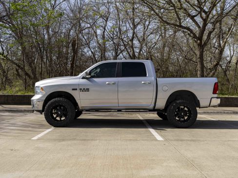 Used 2019 RAM 1500 Big Horn image 6