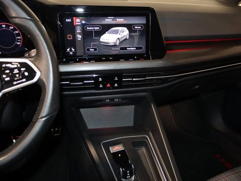 Used 2022 Volkswagen GTI SE image 36