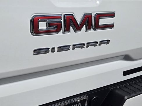 Used 2025 GMC Sierra 1500 Elevation AWD/4WD image 10