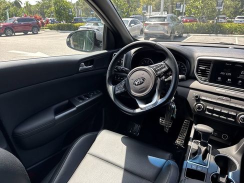 Used 2022 Kia Sportage Nightfall Edition FWD image 21