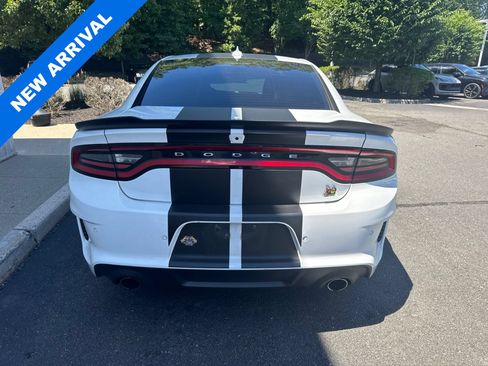 Used 2022 Dodge Charger Scat Pack RWD image 3