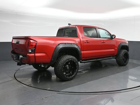 Used 2020 Toyota Tacoma SR image 7