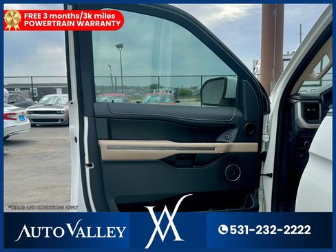 Used 2022 Ford Expedition XLT AWD/4WD image 12