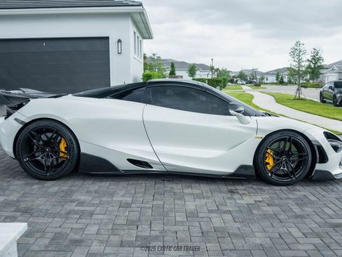 Used 2020 McLaren 720S Performance RWD image 19