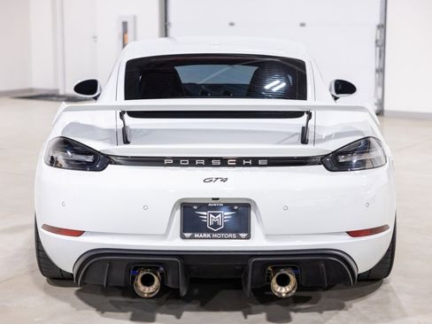 Used 2021 Porsche 718 Cayman GT4 image 8