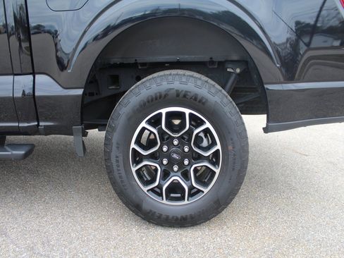 Used 2022 Ford F150 XLT w/ Equipment Group 302A High image 22