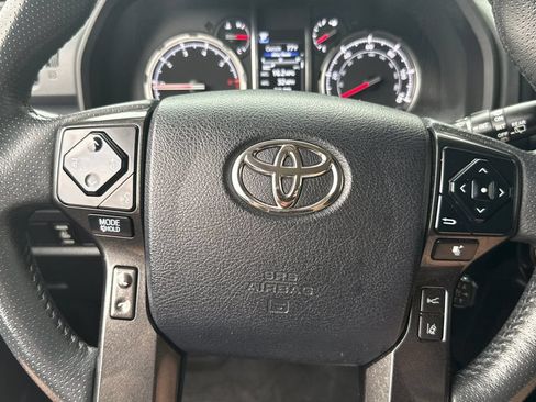 Used 2021 Toyota 4Runner TRD Off-Road Premium AWD/4WD image 24