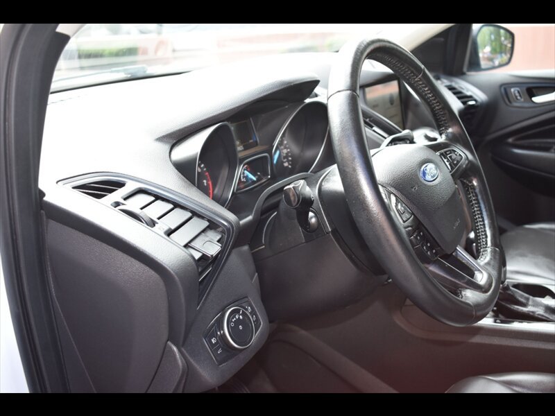 Used 2019 Ford Escape SEL FWD image 14